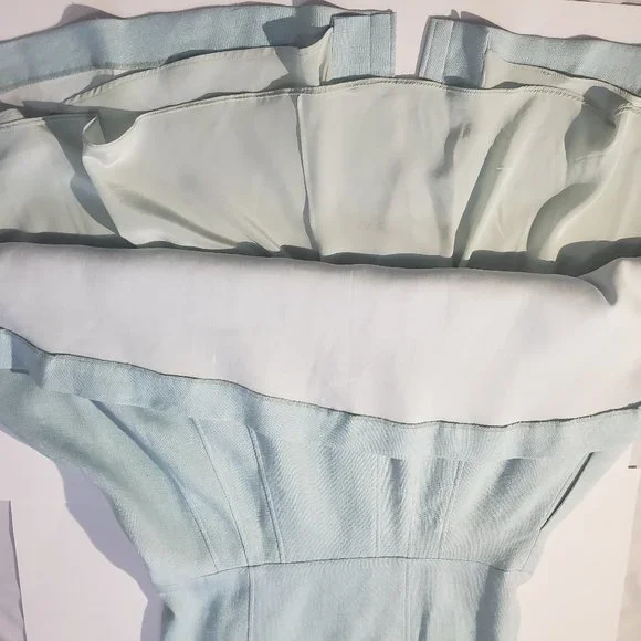 Oscar de La Renta Curved Seam w/pockets Dress Size 10. Sky Blue classy dress. - Picture 6 of 8